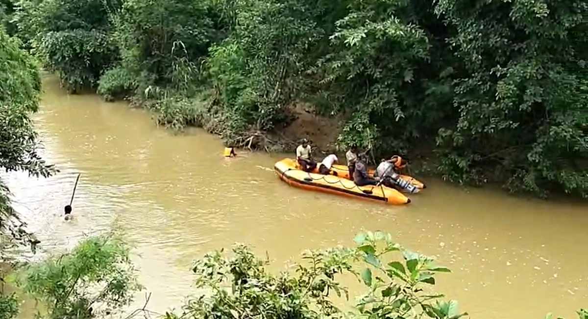 भोपाल के बैरसिया में बुजुर्ग और पोती नदी में बहे, तर्पण करने पानी में उतरे थे, बच्ची की तलाश जारी