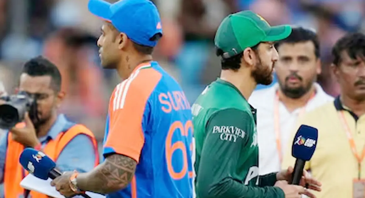 भारत-पाक के लिए एशिया कप 2025 बना विवादों का कप, नो हैंडशेक से लेकर नो-फोटोशूट ड्रामा, क्या होगा आज का विवाद
