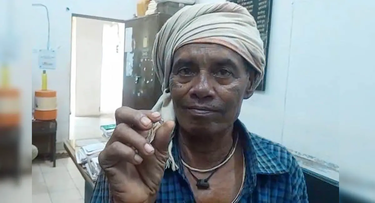 पन्ना में चमकी मजदूर की किस्मत, रास्ते में पड़ा मिला बेशकीमती हीरा, दर्शन के लिए जा रहा था देवी मंदिर