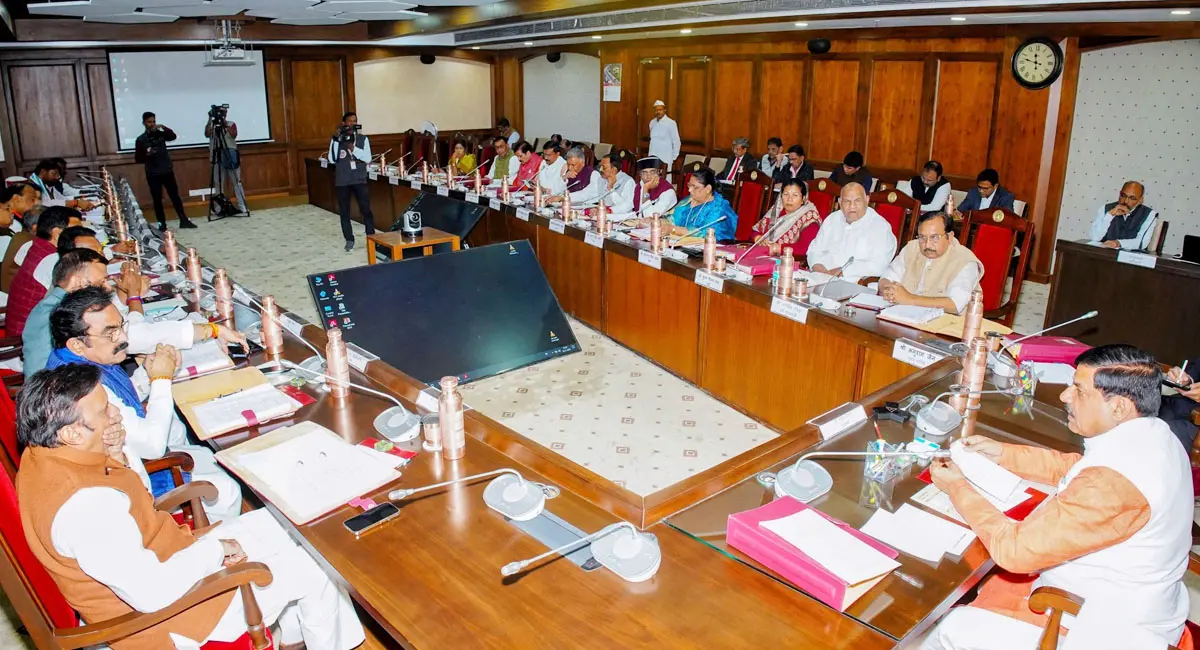 लाड़ली बहनों की राशि बढ़ाने पर विचार, अनाथ बच्चों को 4-4 हजार की मदद, 12 जिलों में आयुष अस्पताल मंजूर