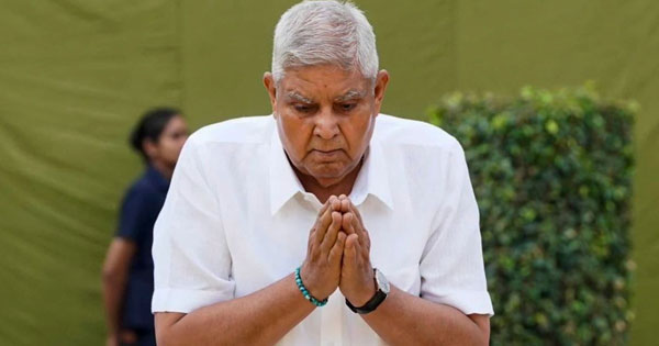 जगदीप धनखड़ का इस्तीफा : सेहत या सियासत? अचानक फैसले से देश की राजनीति में हलचल, राजनाथ के ऑफिस में थी अलग हलचल