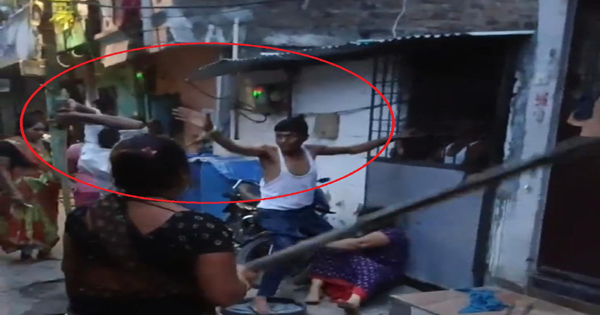 वर्दीधारी की शर्मनाक करतूत- रंगरलियां मानते एसआई पकड़ाया