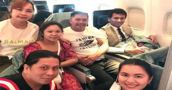 हजारों फीट की ऊंचाई पर गूंजी किलकारी : मस्कट-मुंबई फ्लाइट में थाई महिला ने दिया बच्चे को जन्म, मां और नवजात दोनों स्वस्थ