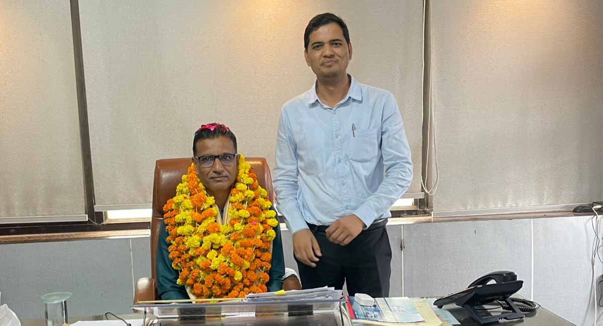 रिटायरमेंट वाले दिन ट्रेसर को बनाया 1 घंटे का डिप्टी कमिश्नर, आयुक्त की पहल पर बनी नोटशीट, अब हर कर्मचारियों को मिलेगा ऐसा ही सम्मान