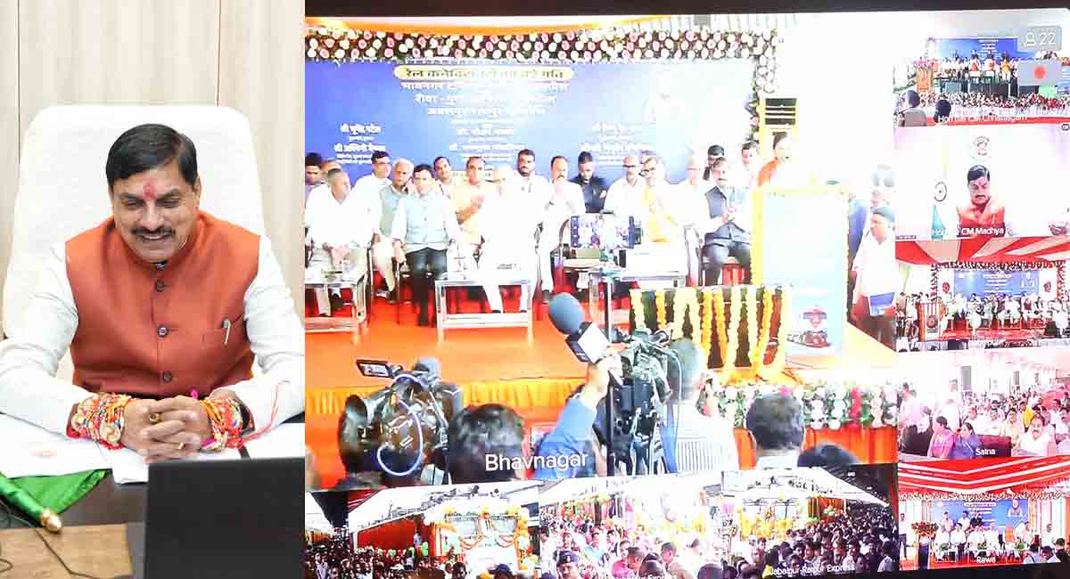 MP को दो नई एक्सप्रेस ट्रेनों की सौगात, जबलपुर-रायपुर और रीवा-पुणे एक्सप्रेस को दिखाई हरी झंडी; पर्यटन-व्यापार और यात्रियों को होगा लाभ