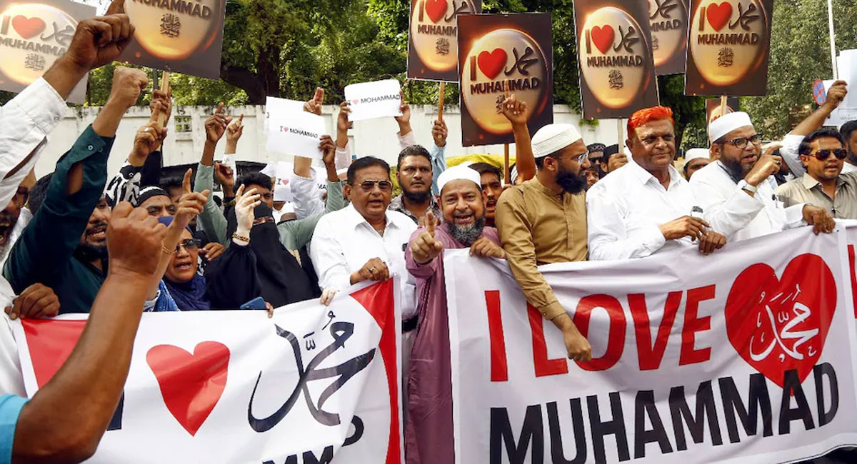 कानपुर से उठे ट्रेंड ‘I Love Muhammad’ को लेकर देशभर में मुस्लिम समाज सड़कों पर, आखिर क्यों निकाला जा रहा है जुलूस