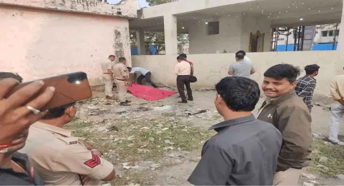 भोपाल में दोस्त ने ही की बेरहमी से हत्या : मां से अफेयर के शक में गला रेता और सिर कुचल डाला