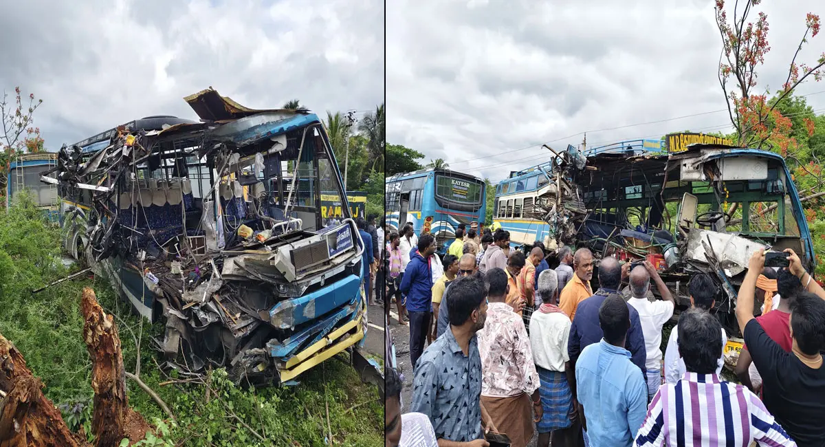 दो बसों की जोरदार टक्कर में 6 की मौत, 30 से ज्यादा लोग घायल