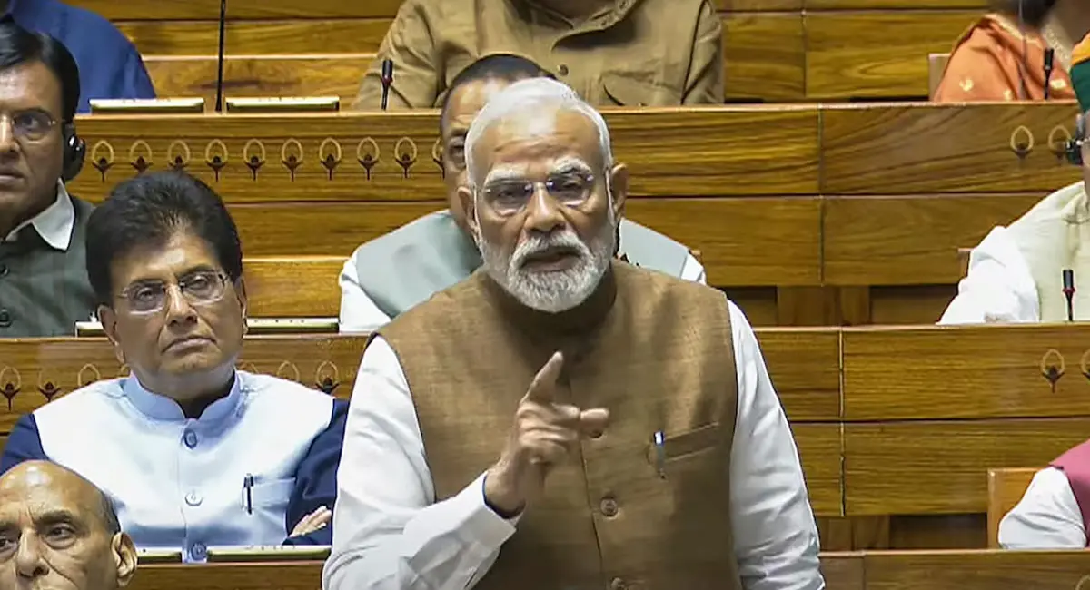 लोकसभा में आज 10 घंटे चर्चा, पीएम मोदी करेंगे शुरुआत