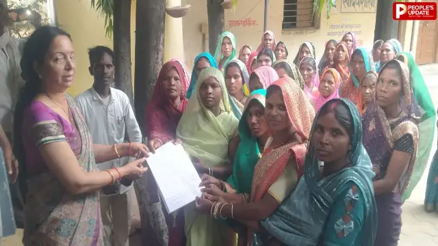 आदिवासी गांव सेहरा में शराबबंदी की उठी मांग, महिलाओं ने प्रशासन से लगाई गुहार