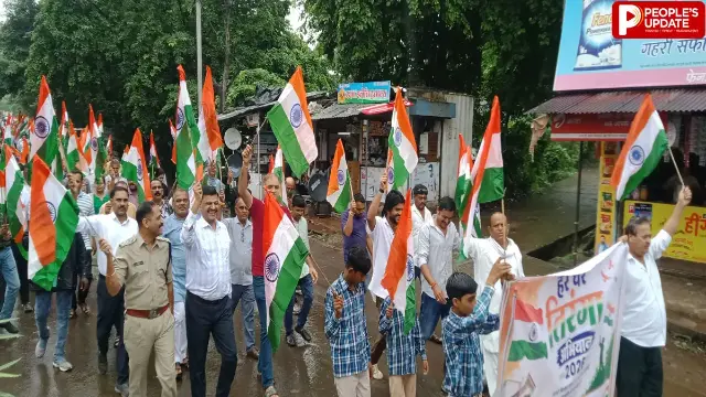 हरसूद में बारिश के बीच निकली भव्य तिरंगा यात्रा, देशभक्ति के नारों से गूंजा शहर