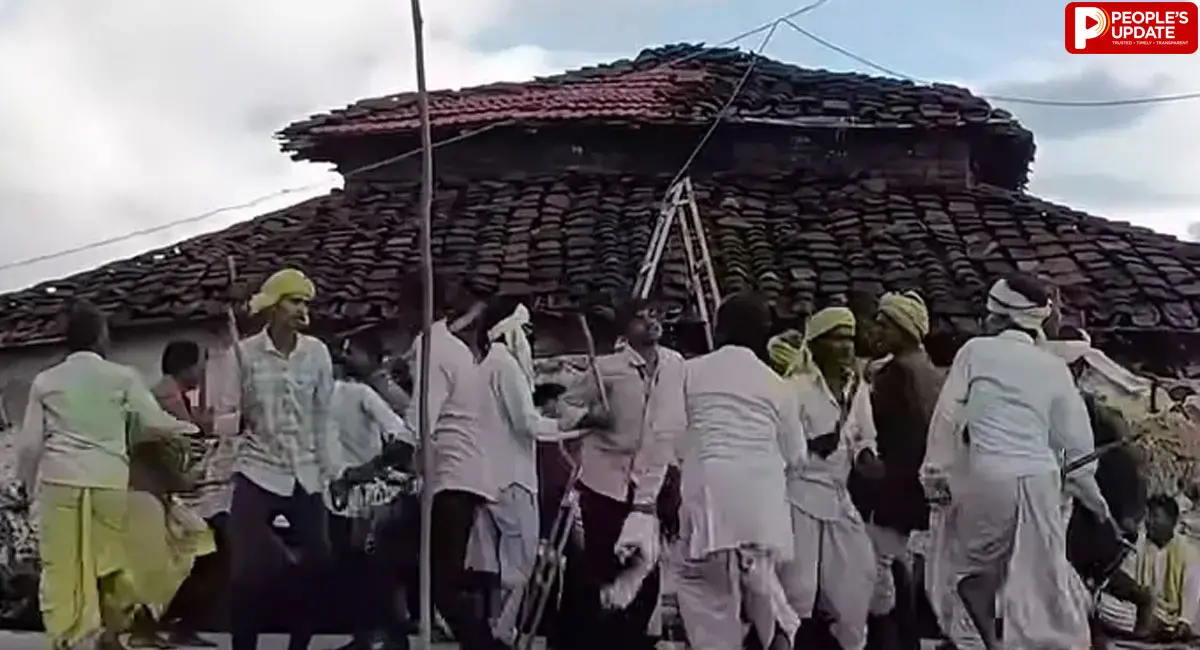 हरियाली अमावस्या पर घंसौर में गूंजा ढोल-मांदर, पारंपरिक सेल नृत्य में झूमे ग्रामीण