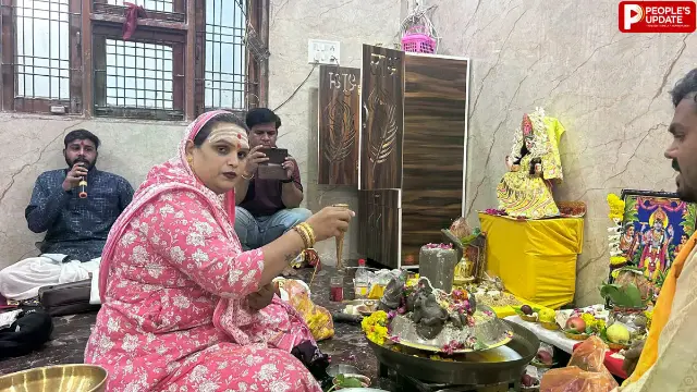 बेटमा में किन्नर समुदाय का धार्मिक आयोजन, सुख-शांति और समृद्धि के लिए किया हवन