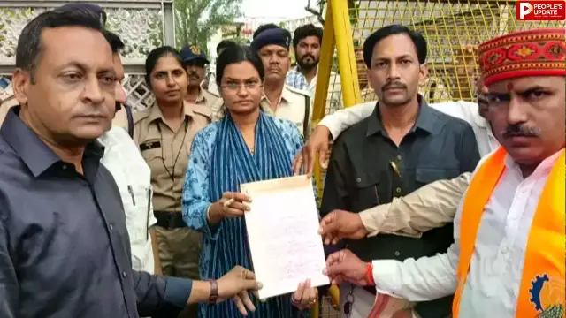 57 सूत्रीय मांगों को लेकर मजदूर संघ ने खोला मोर्चा, डिप्टी कलेक्टर को सौंपा ज्ञापन