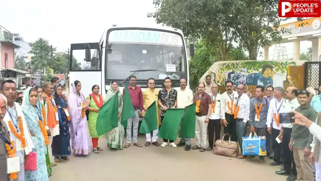 सिवनी के 196 श्रद्धालु मथुरा-वृंदावन रवाना, तिलक-माला पहनाकर हुआ स्वागत