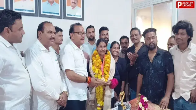 सोहागपुर की राखी सराठे ने लद्दाख में लहराया परचम, पर्वतारोहण में जीता गोल्ड मेडल