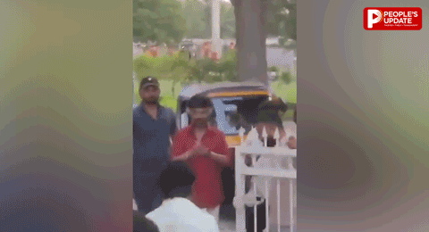 ऑटो से शूटिंग सेट पर पहुंचे रजनीकांत, सादगी ने जीता फैंस का दिल; ‘धर्मन’ में निभाएंगे डॉक्टर का रोल