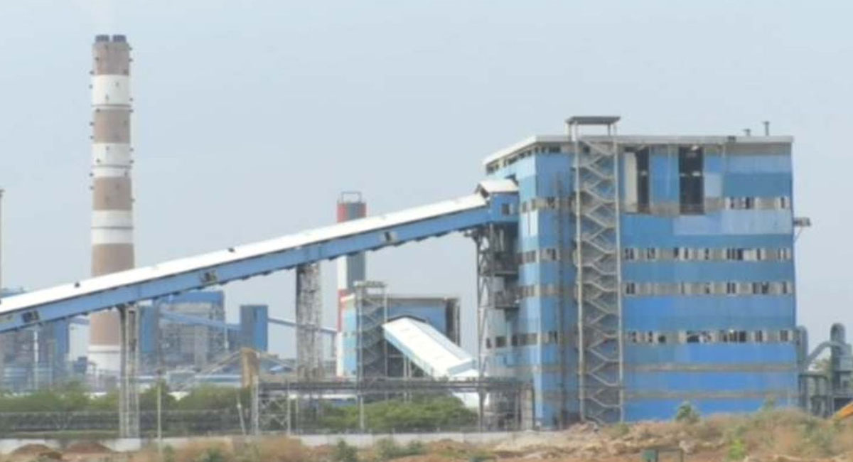 छत्तीसगढ़ के बिलासपुर में NTPC सीपत प्लांट में हादसा, प्लेटफॉर्म टूटने से 2 मजदूरों की मौत, 5 के दबने की खबर