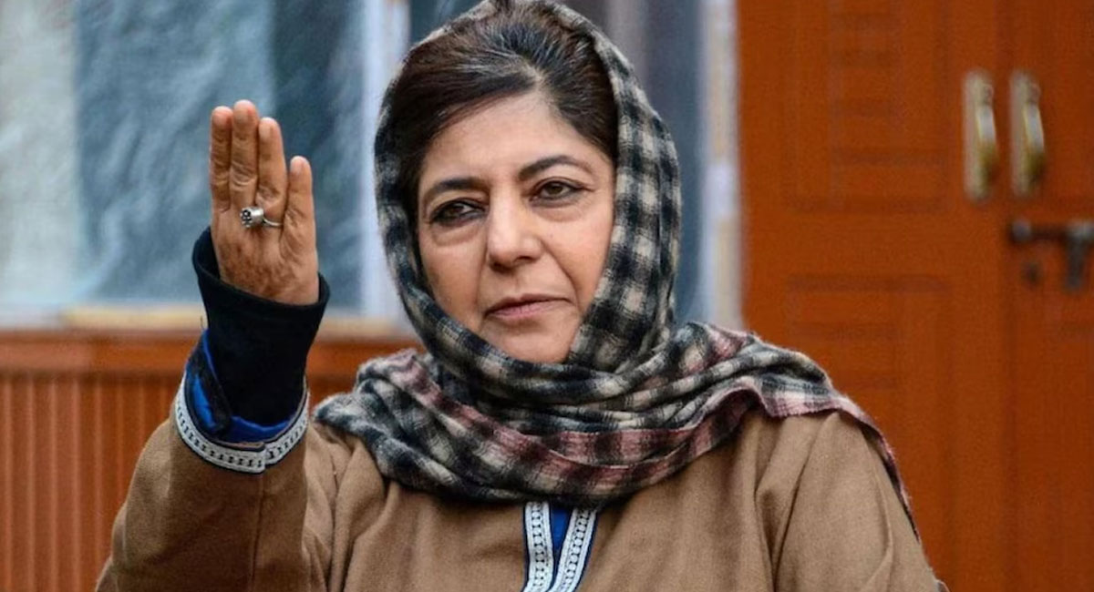 अनुच्छेद 370 को हटे 6 साल बाद भी नहीं बदले हालात, महबूबा मुफ्ती का केंद्र पर हमला; पाकिस्तान से की तुलना