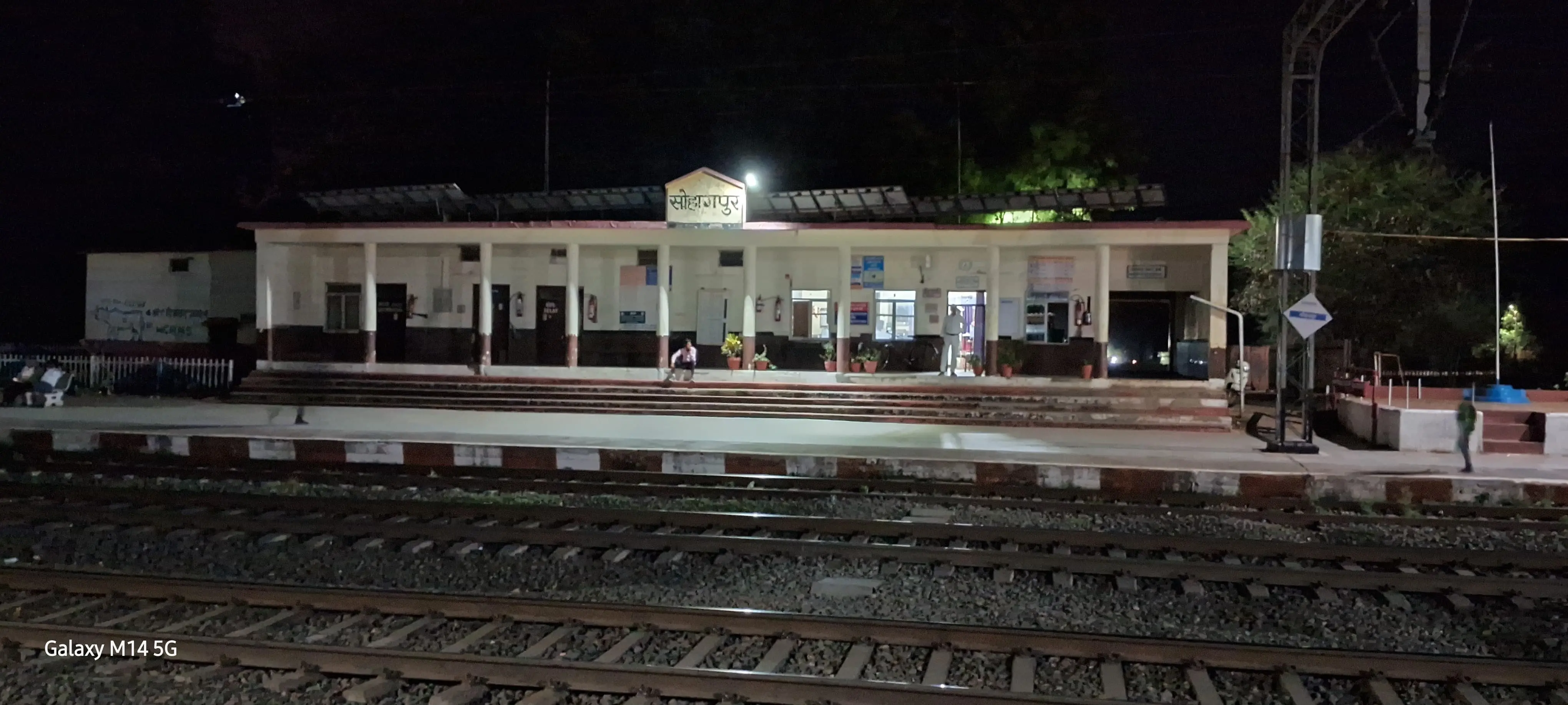रेलवे स्टेशन के प्लेटफार्म-2 की बढ़ेगी ऊंचाई, डिस्प्ले बोर्ड और कोच गाइडेंस सिस्टम लगेंगे