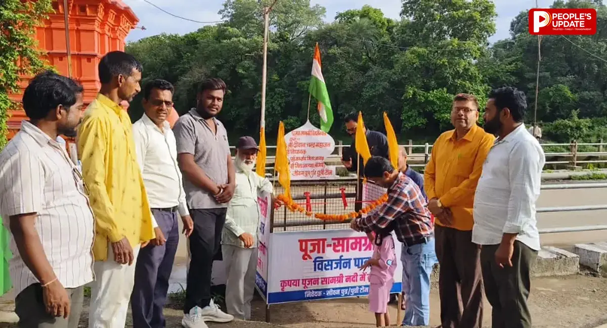 हनुमान फाटक धाम पर पूजन सामग्री विसर्जन पात्र समर्पित, समाज ने बढ़ाया सहयोग