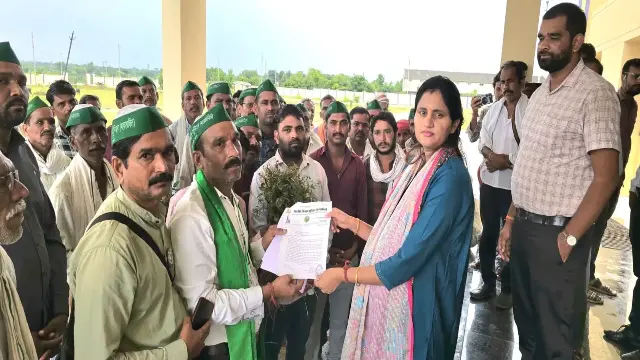shivani -  अतिवृष्टि से फसलों को भारी नुकसान, किसानों ने सर्वे व मुआवजे की उठाई मांग