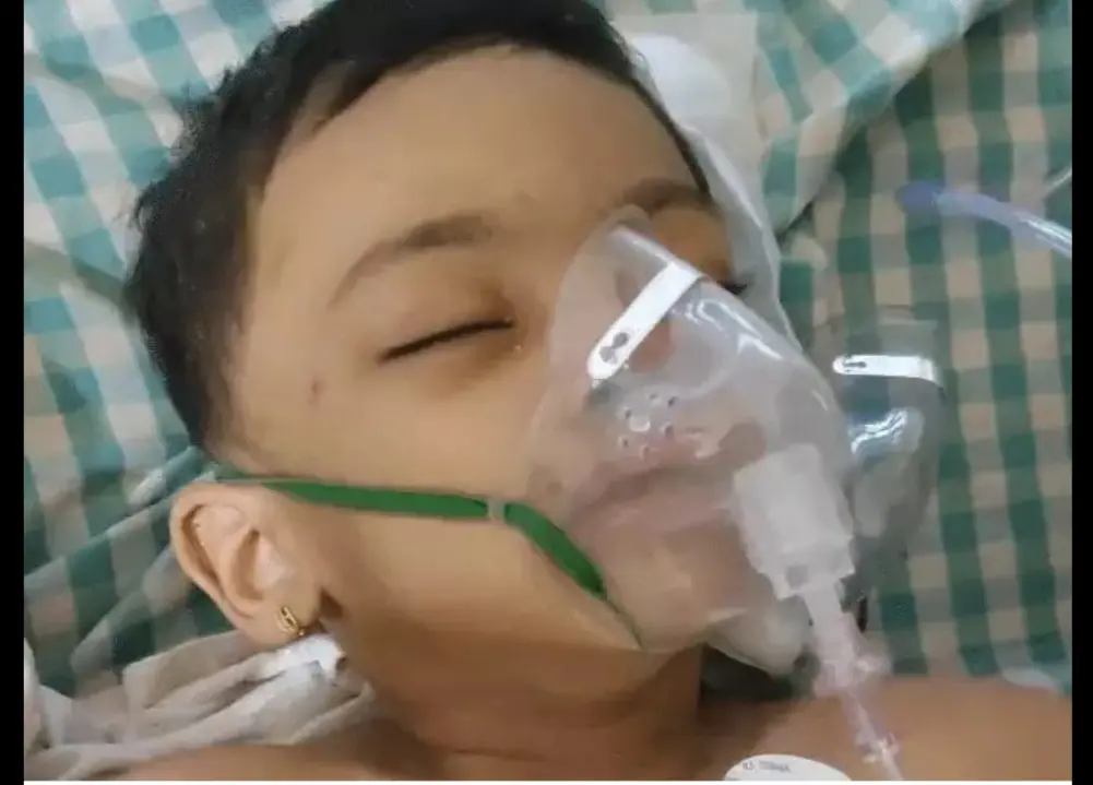 खुले सेप्टिक टैंक में गिरे मासूम की इलाज के दौरान मौत, परिजनों ने कार्रवाई की मांग की