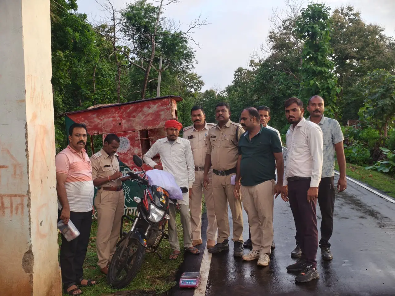हंडिया पुलिस की बड़ी कार्रवाई, 2 किलो से ज्यादा की गांजे की खेप के साथ एक आरोपी को पकड़ा