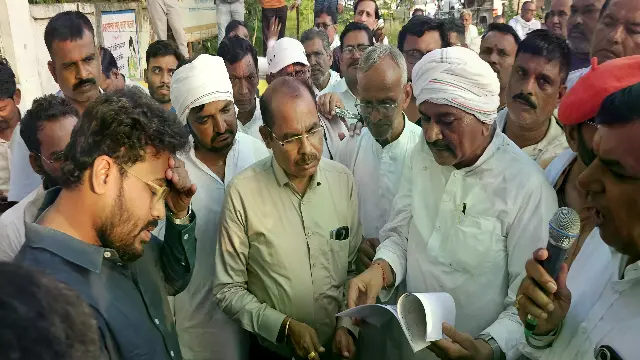 हरदा : दूसरे दिन मुख्यालय पहुंची पदयात्रा, विधायक ने उठाया सड़क का मुद्दा