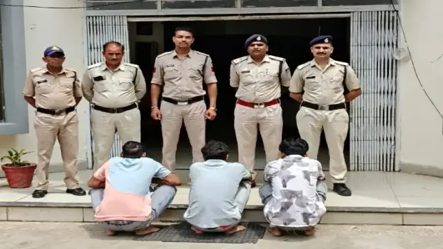 तीन चोरों के साथ सीहोर का ज्वैलर गिरफ्तार, 7 लाख के जेवर और नकदी बरामद