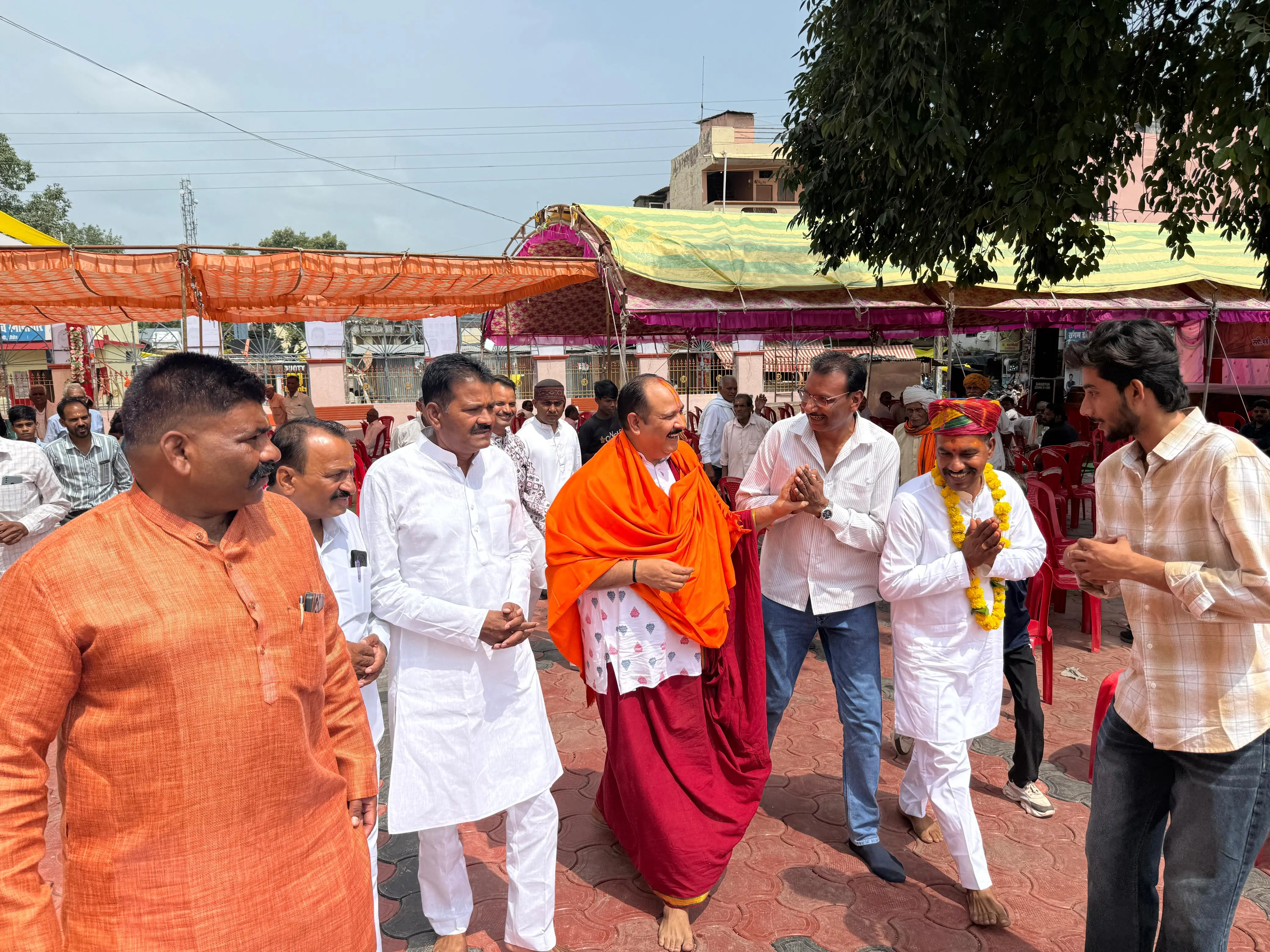 पुरी की तर्ज पर निकली भगवान जगन्नाथ की भव्य रथयात्रा, हजारों श्रद्धालुओं ने रस्सी से खींचा रथ