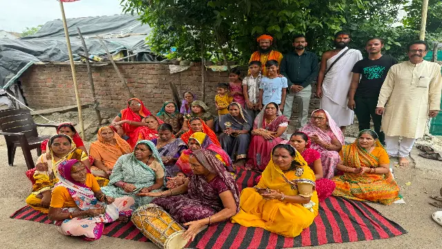 बारिश की कामना में महादेव की शरण पहुंचे श्रद्धालु, अखंड ज्योति जलाकर 24 घंटे तक गूंजे भजन-कीर्तन
