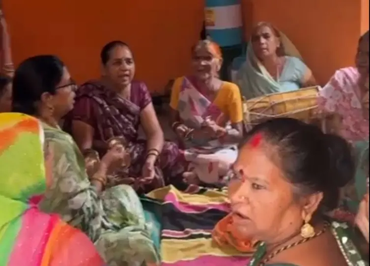 बारिश की कामना में महादेव की शरण पहुंचे श्रद्धालु, अखंड ज्योति जलाकर 24 घंटे तक गूंजे भजन-कीर्तन