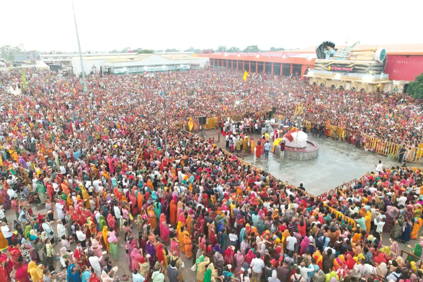 कुबेरेश्वरधाम में प्रदीप मिश्रा का संदेश; बुधवार को देंगे गुरु दीक्षा, सीहोर में अभी से उमड़ने लगा श्रद्धालुओं का सैलाब