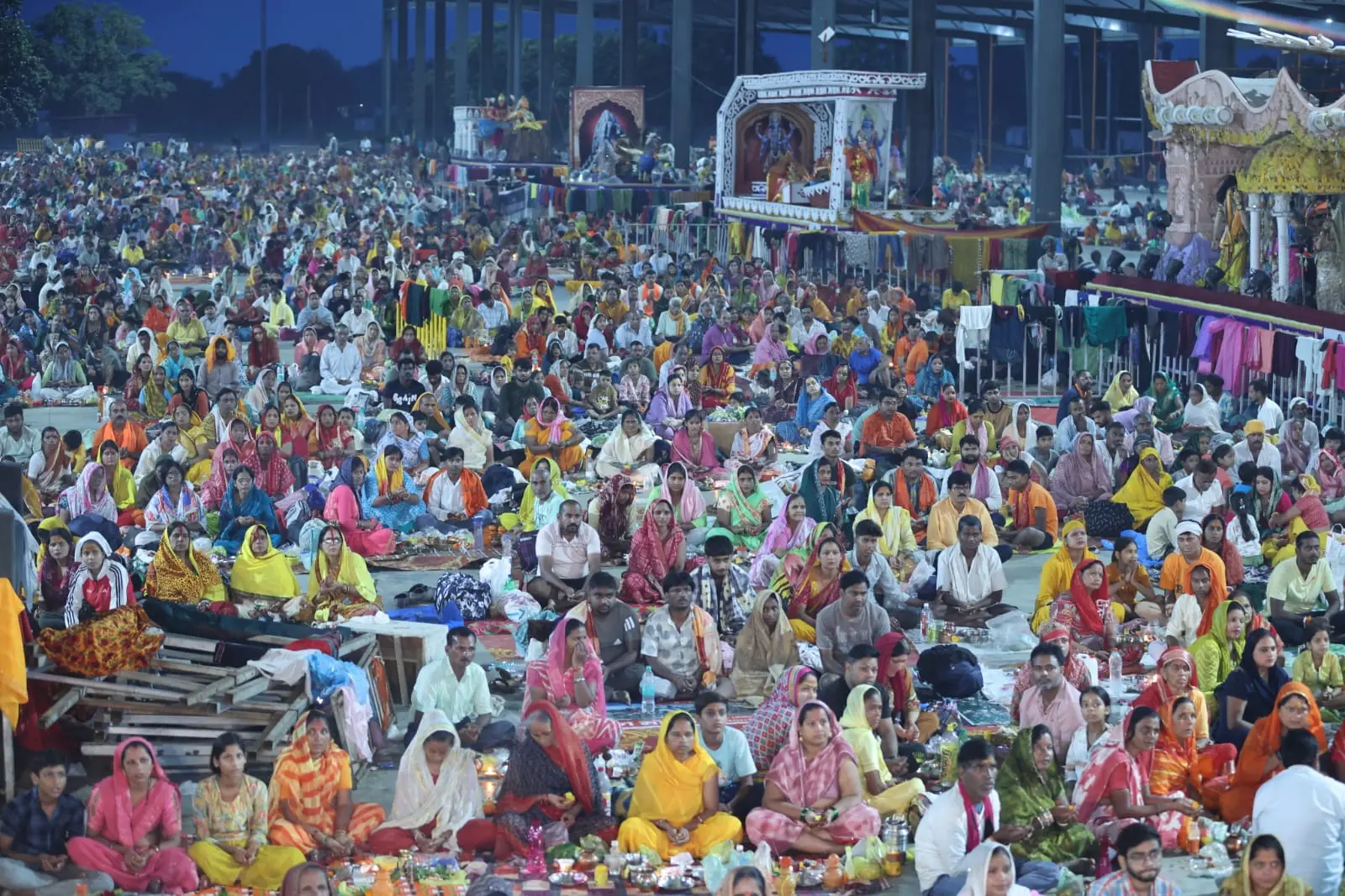 अमेरिका से जापान तक शिवभक्ति की लहर, सावन शिवरात्रि पर घर-घर हुआ भोलेनाथ का अभिषेक; 82 करोड़ भक्तो के जुड़ने का दावा