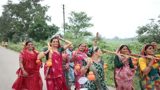 हर-हर महादेव के जयकारों से गूंज रहा सीहोर, भादो में भी कांवड़ यात्रा जारी