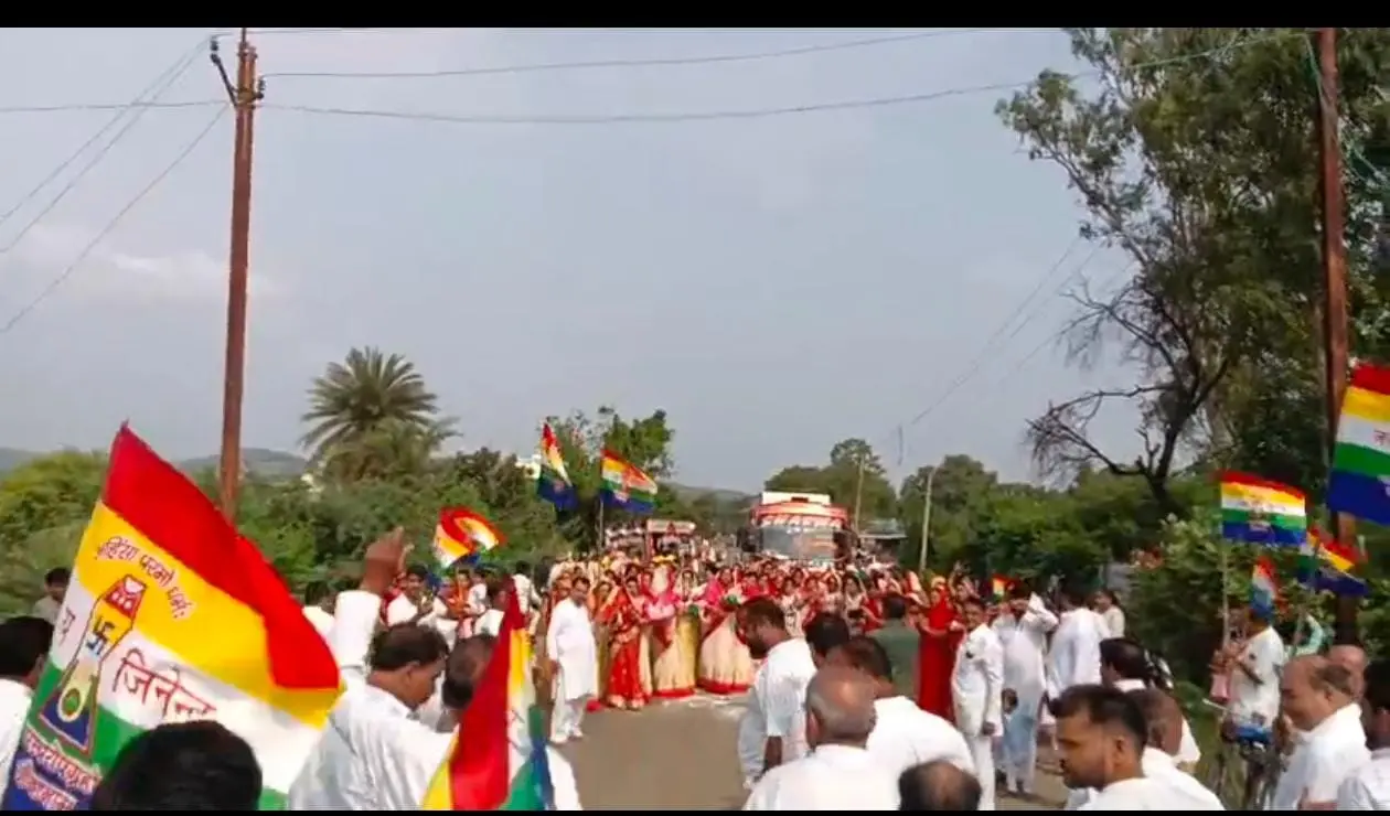 मुनि श्री 108 विश्व सूर्य सागर जी महाराज की भव्य मंगल अगवानी से गूंजी धार्मिक नगरी बाड़ी, अब होगा चातुर्मास