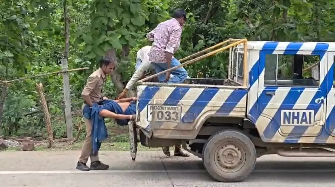 बाइक- मोबाइल और पर्स बरामद