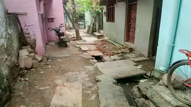 35 साल से वार्ड नंबर 1 की एक गली की दशा नहीं सुधार पा रही नगर पालिका परिषद
