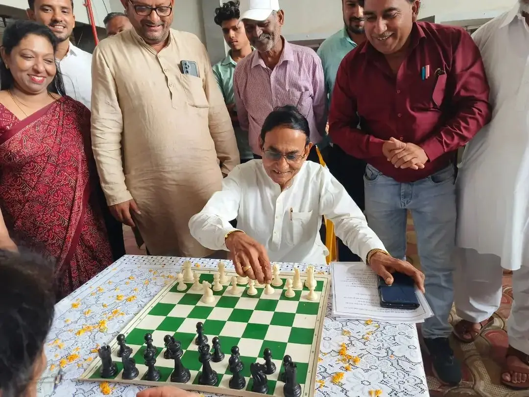 श्री ज्ञानरत्न अकादमी में जिला स्तरीय शतरंज प्रतियोगिता, 6 विकासखंडों के 180 खिलाड़ियों ने दिखाई प्रतिभा