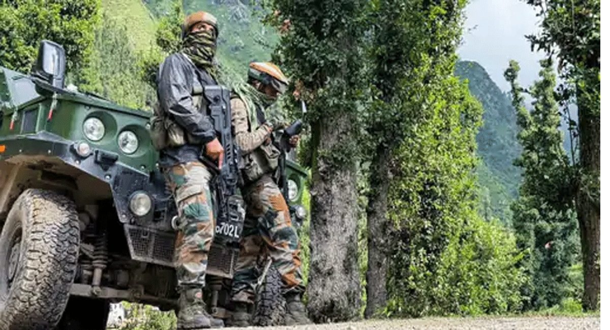कश्मीर के  उरी सेक्टर में LoC पर घुसपैठ की कोशिश नाकाम, एक जवान शहीद, 13 दिनों में तीसरी मुठभेड़