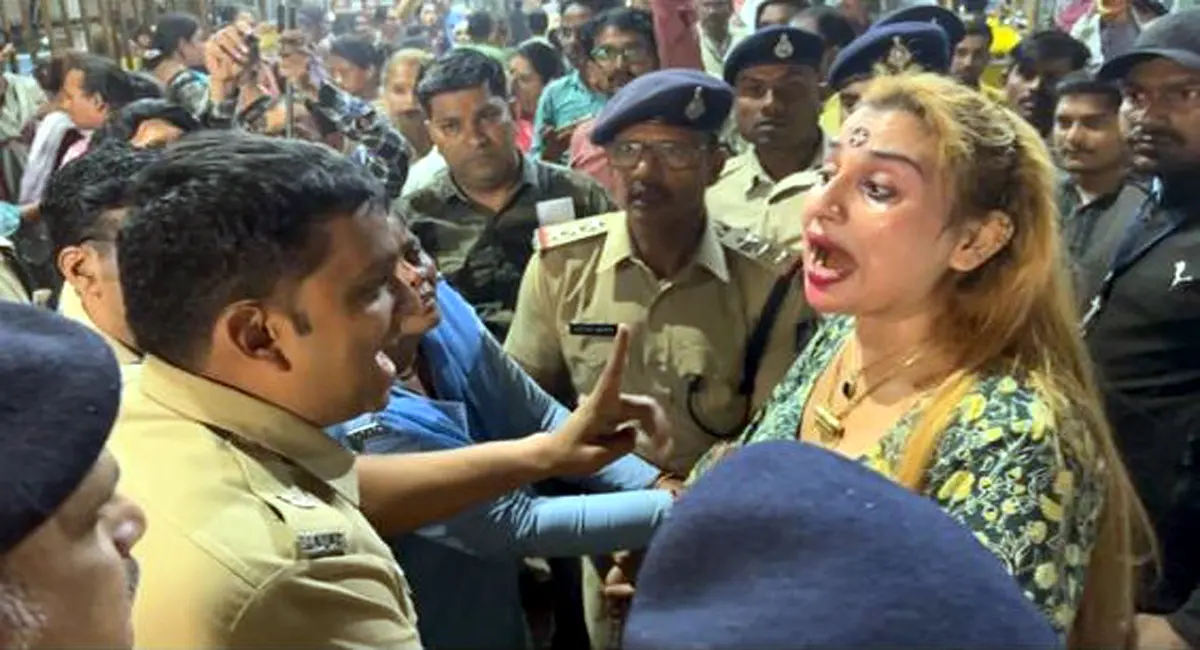 किन्नर के डेरों में हुआ क्लेश- दिशेष रहे विशेष :- घंटों तक हंगामे के बीच डटे रहे एडिशनल डीसीपी 