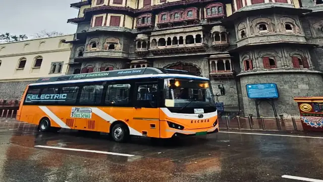 आई-14 रूट पर 10 इलेक्ट्रिक बसों का ट्रायल रन शुरू