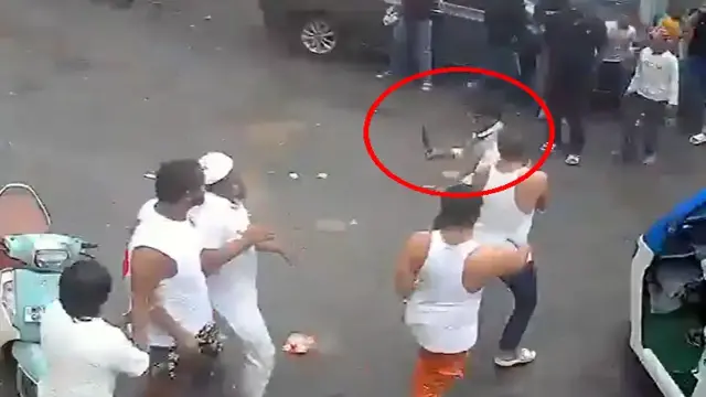 10 दिन पहले हुआ था इलाके में ठेकेदार पर चाकू से हमला