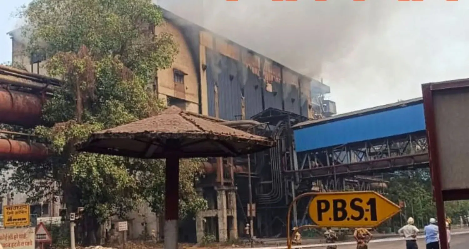 टर्बाइन ब्लास्ट के बाद भीषण आग, कई कर्मचारी घायल - Image 4