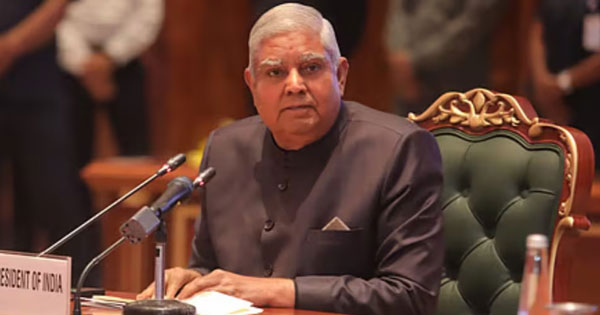 कार्यकाल पूरा ना कर पाने वाले तीसरे उपराष्ट्रपति बने धनखड़, जानें इससे पहले कब-कब हुआ ऐसा