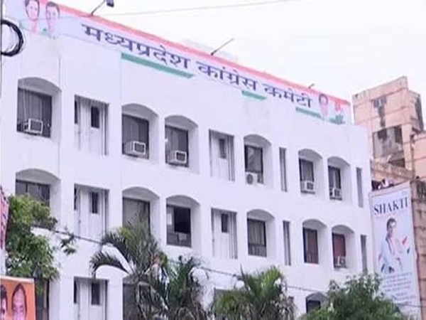 कांग्रेस प्रदेश संगठन ने 6 वर्तमान और 8 पूर्व विधायकों को सौंपी जिलों की कमान, 21 जिलाध्यक्षों पर फिर जताया भरोसा