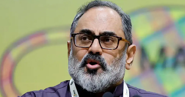 स्टारलिंक को देश से ही नियंत्रित करना होगा  सैटेलाइट इंटरनेट सेवा से जुड़ा सारा ट्रैफिक और डेटा : राजीव चंद्रशेखर 