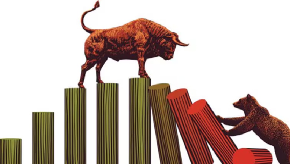 शेयर बाजार : शुरुआती सत्र में सेंसेक्स 162 अंक से अधिक टूटा, निफ्टी 25,004 अंक के नीचे