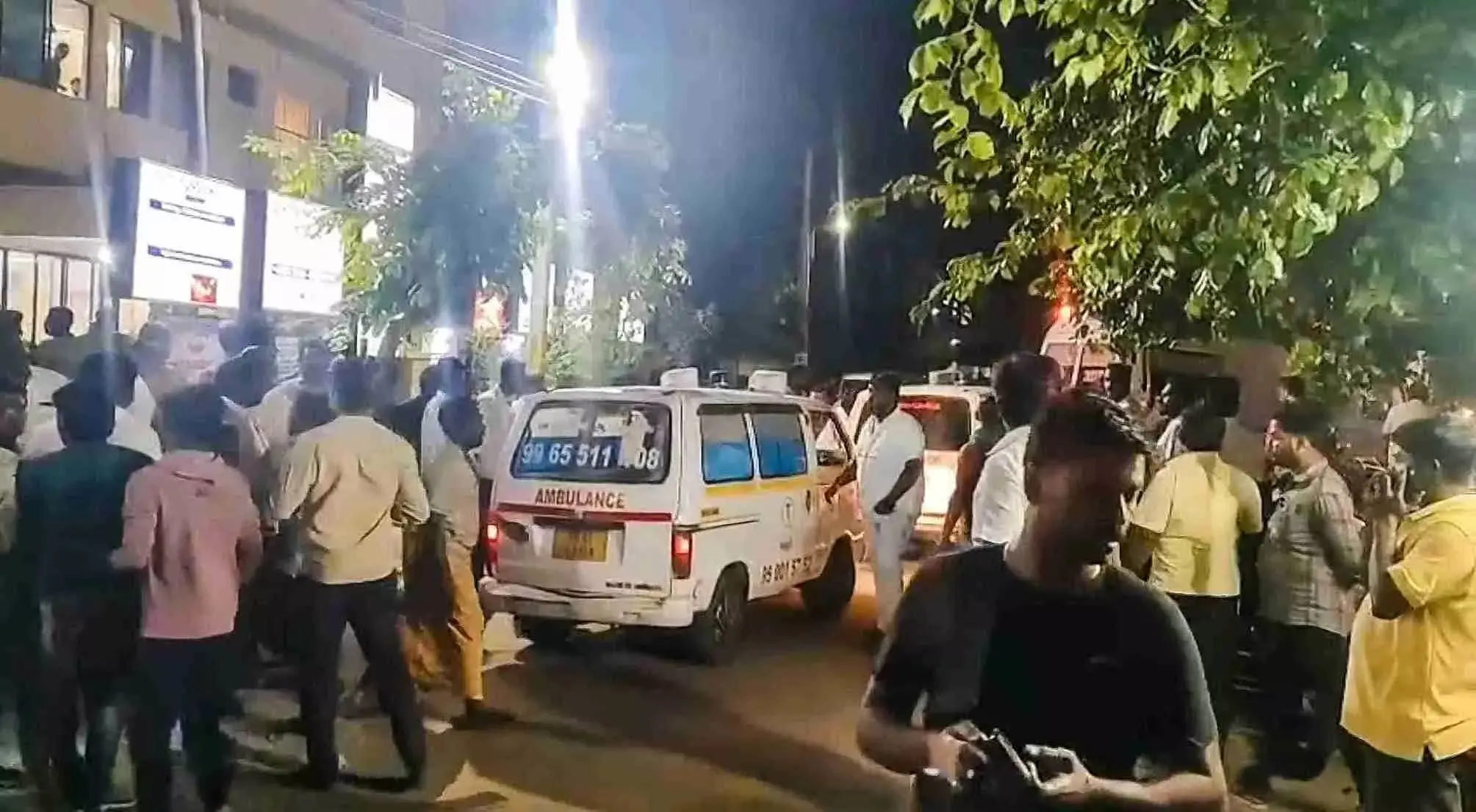 भगदड़ की जांच के लिए एक सदस्यीय आयोग गठित, स्टालिन ने की पीड़ितों के परिजनों को 10 लाख अनुग्रह राशि देने की घोषणा 